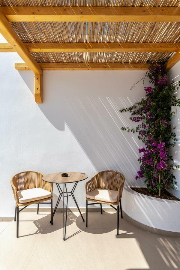Avra Mykonos Hotel Tourlos Exterior photo